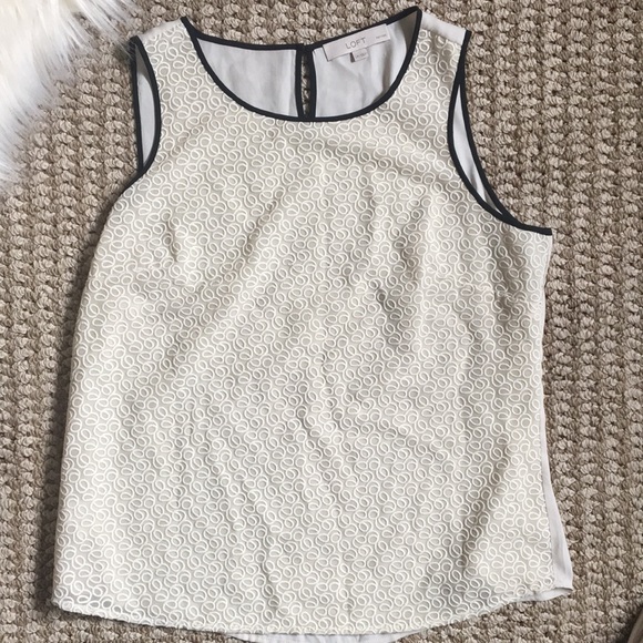 4 for $25🌟LOFT LP cream top petite - Picture 1 of 3